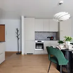 Cozy 1Bd With Bathtub Close To Old Town